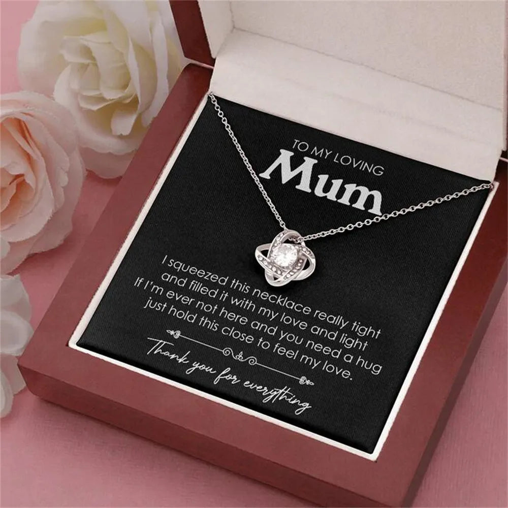 Four-leaf Clover Pendant Eternal Heart Necklace for Mother's Day